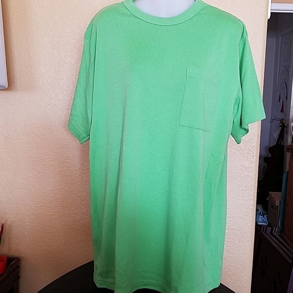Roaman’s Women’s Green Crew Neck Pocket T-Shirt Size Large L Short Sleeve Plus